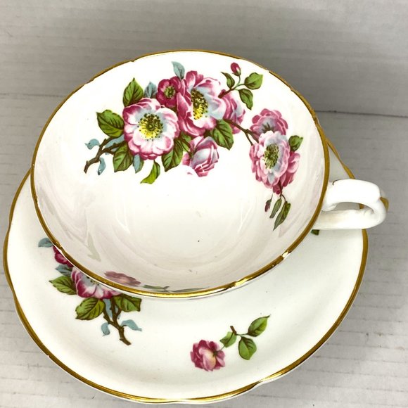 Vintage Stanley Fine Bone China England Tea Cup and Saucer Pink Flowers - Picture 2 of 6